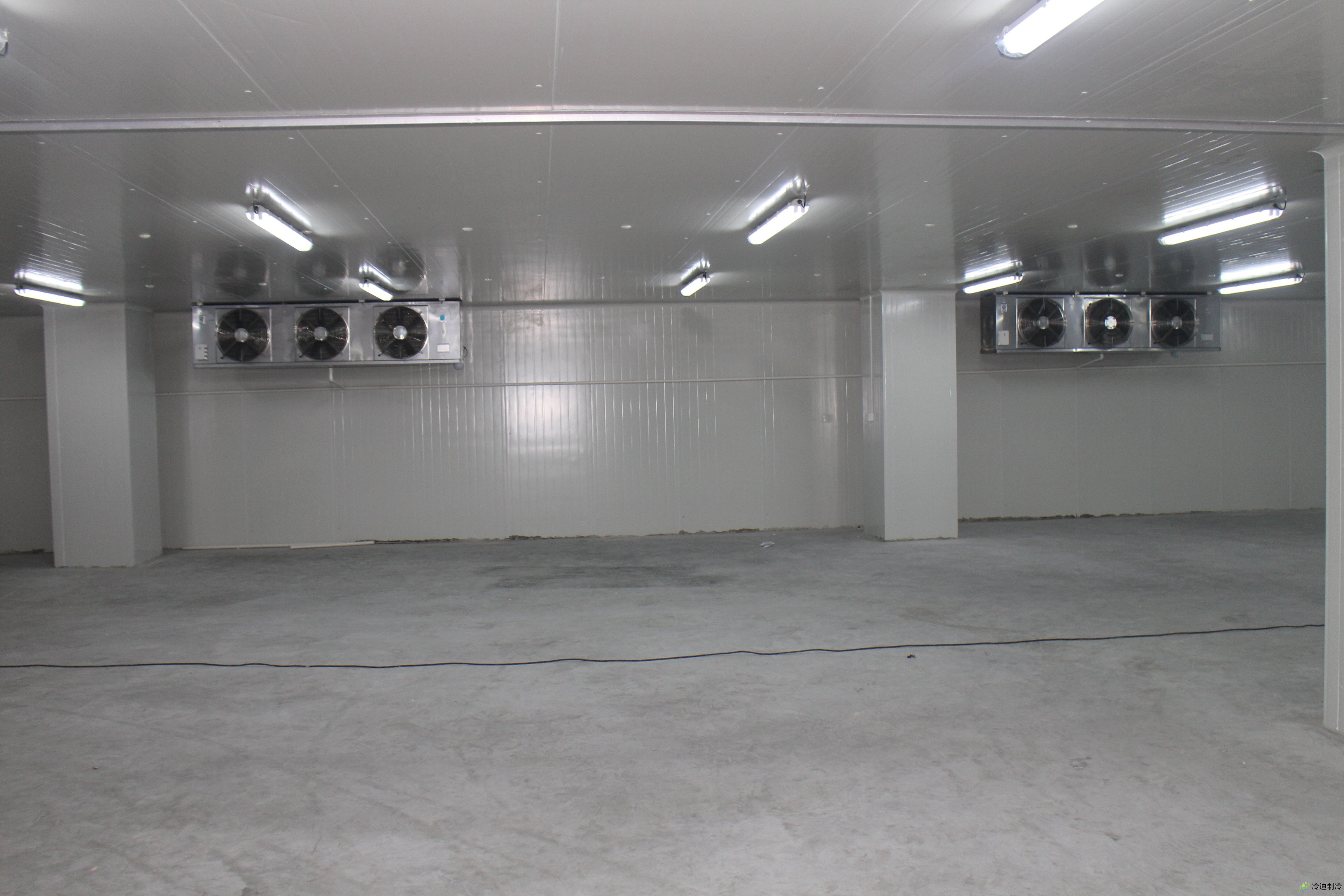 建造一個(gè)200平方米冷庫造價(jià)要多少錢？(圖1)